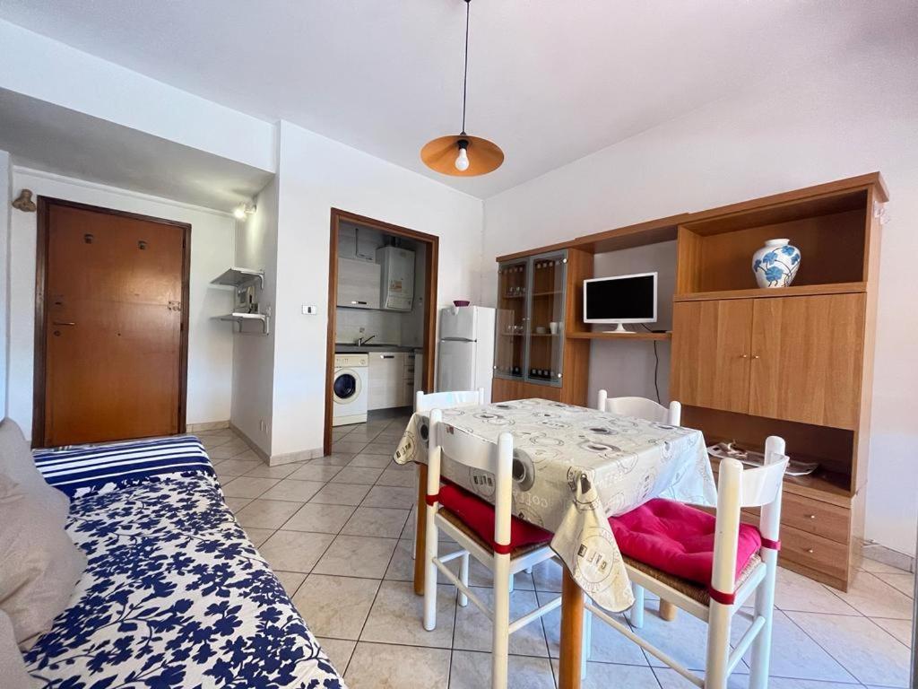 Imperiale Apartment Tirrenia Eksteriør bilde