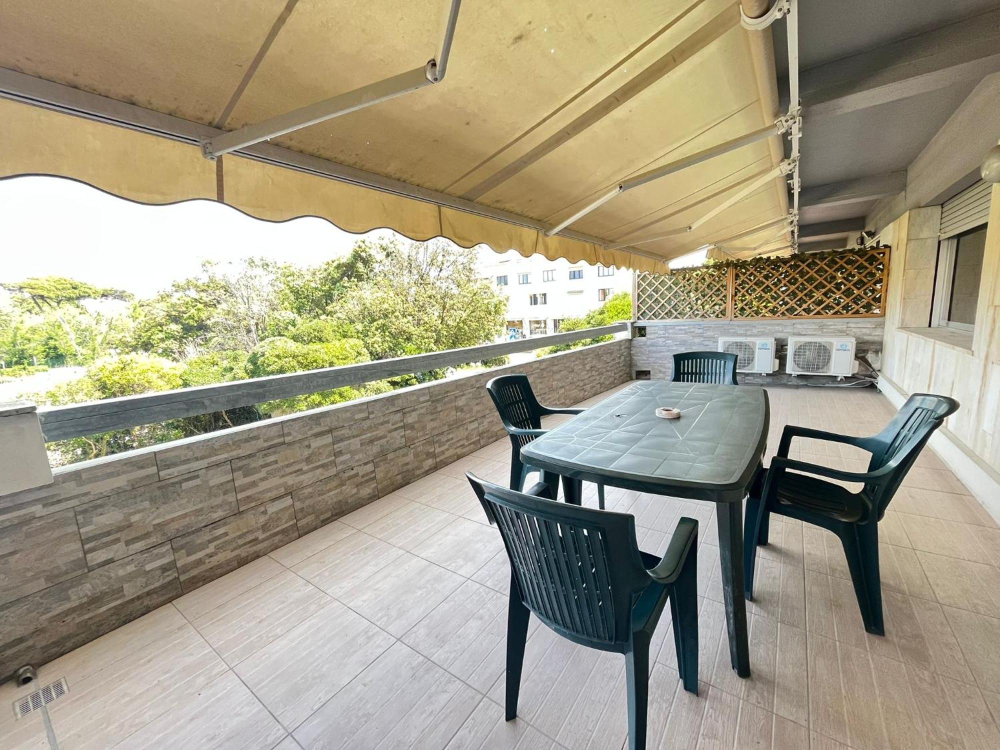 Imperiale Apartment Tirrenia Eksteriør bilde