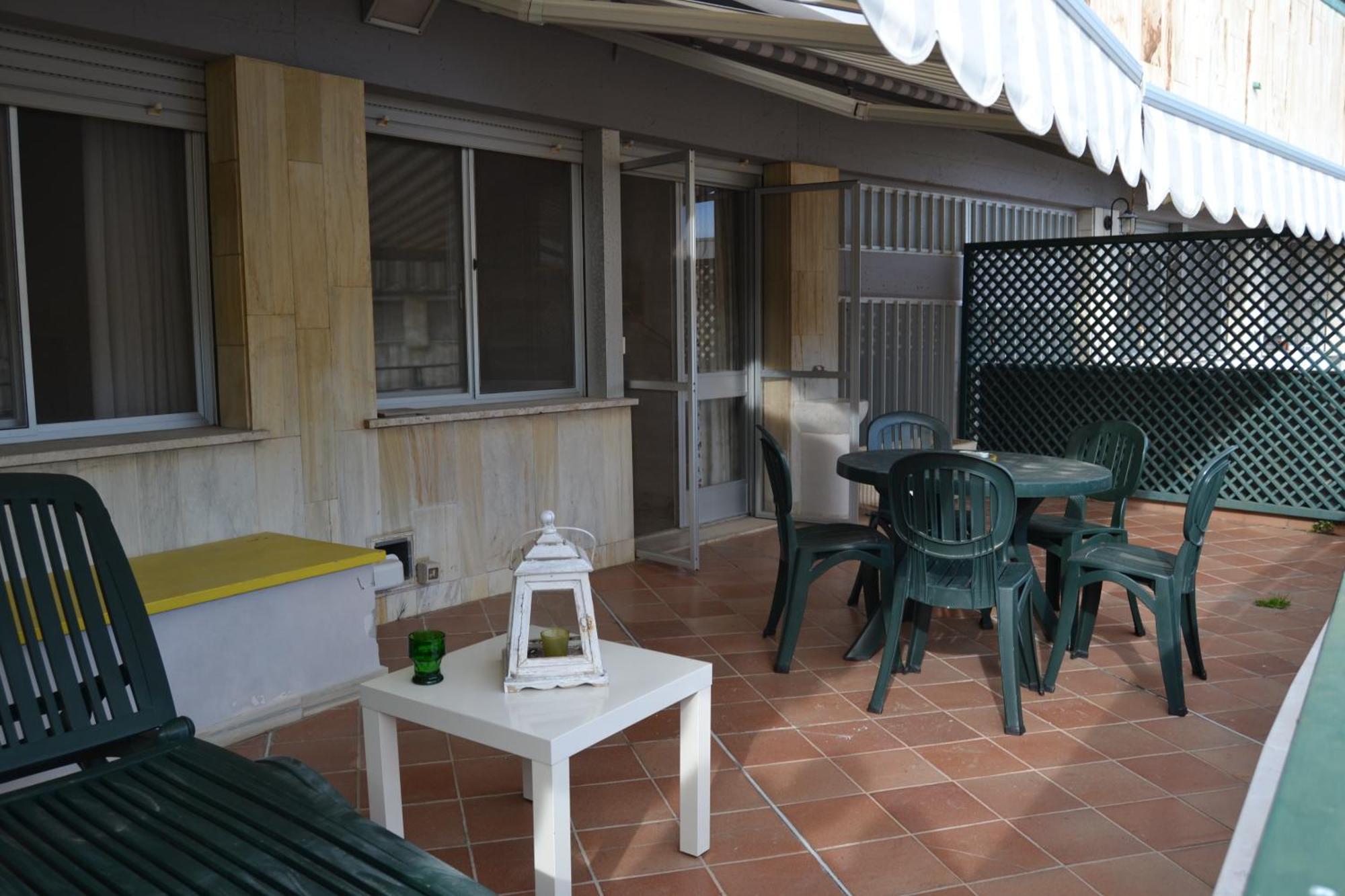 Imperiale Apartment Tirrenia Eksteriør bilde