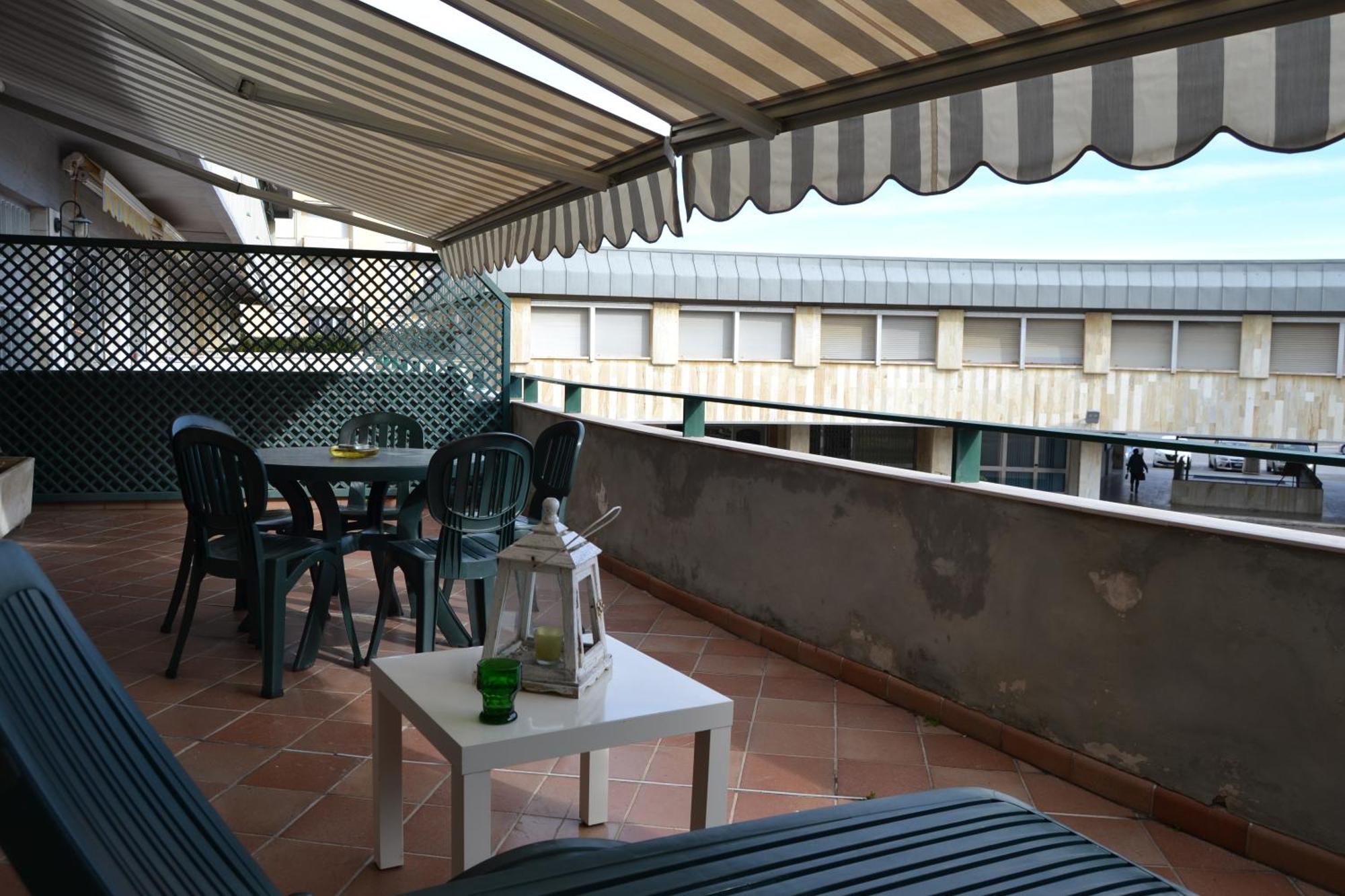 Imperiale Apartment Tirrenia Eksteriør bilde