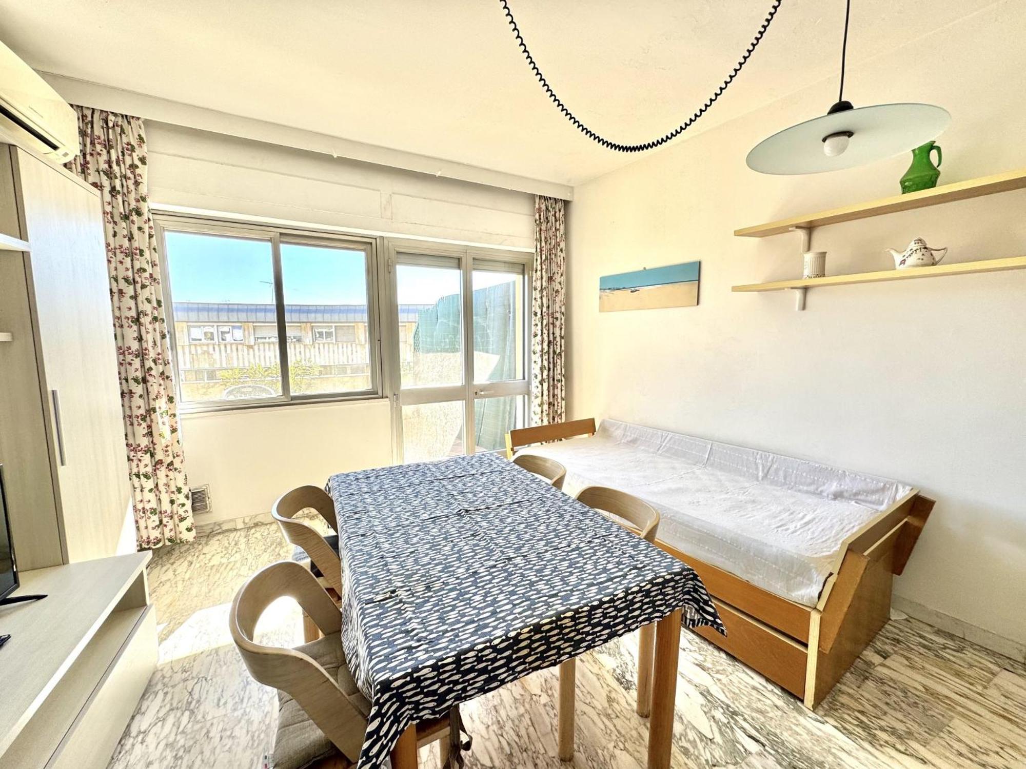 Imperiale Apartment Tirrenia Eksteriør bilde